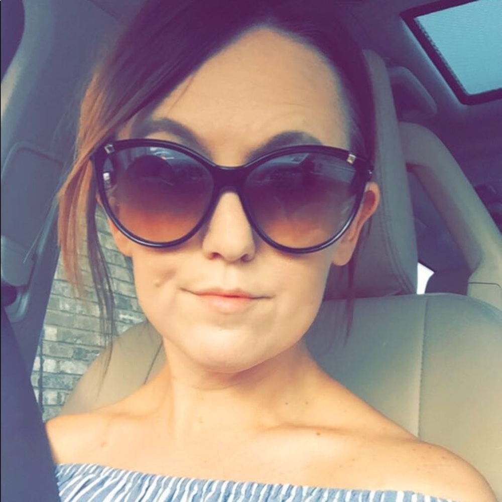 Meet your Posher, Candice